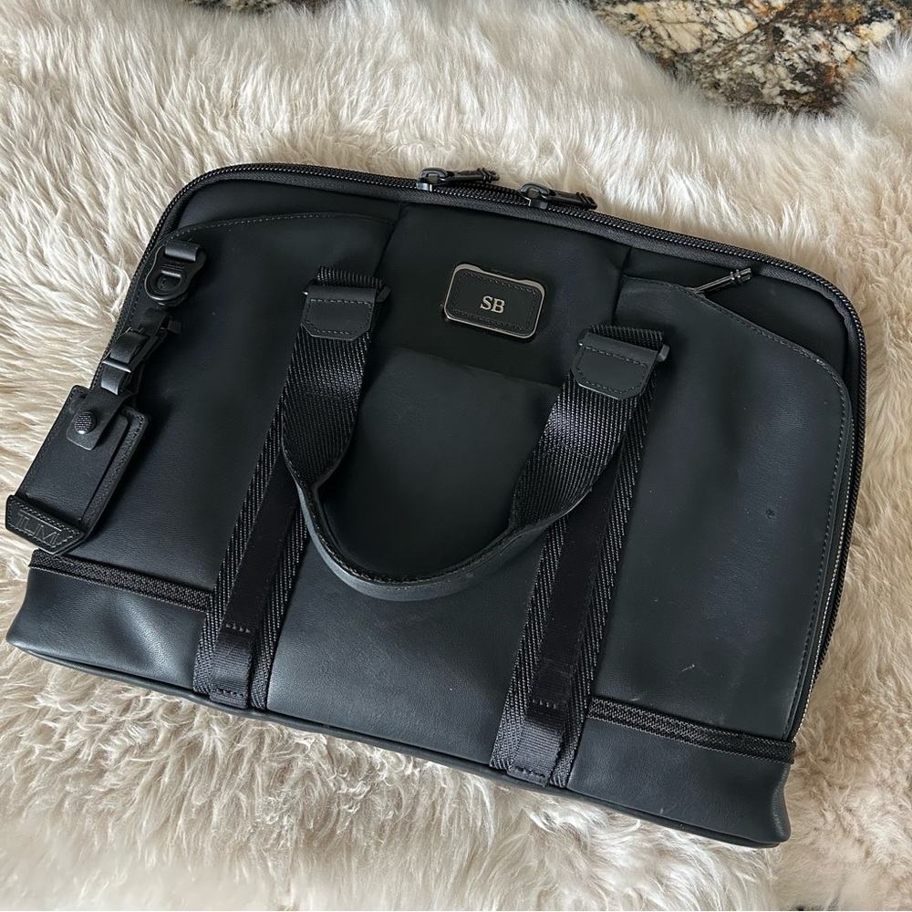 TUMI Alpha Bravo Men  Academy Brief 11-3/4" x 15-1/2" x 2"; strap: 52";handle:4"